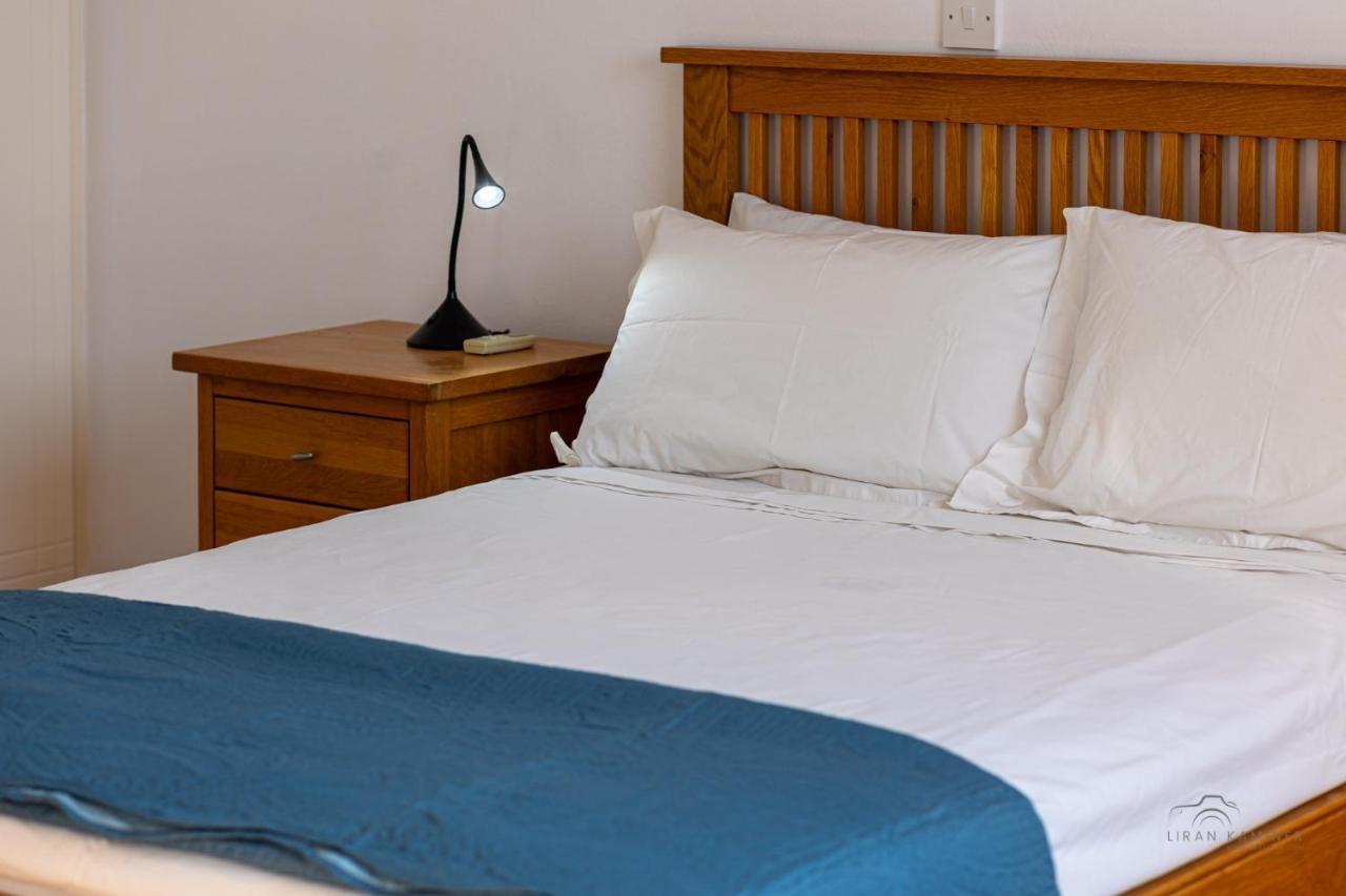 Royal Seacrest Crown-Jewel, 2B, Pools, Sea, Center Appartement Paphos Buitenkant foto