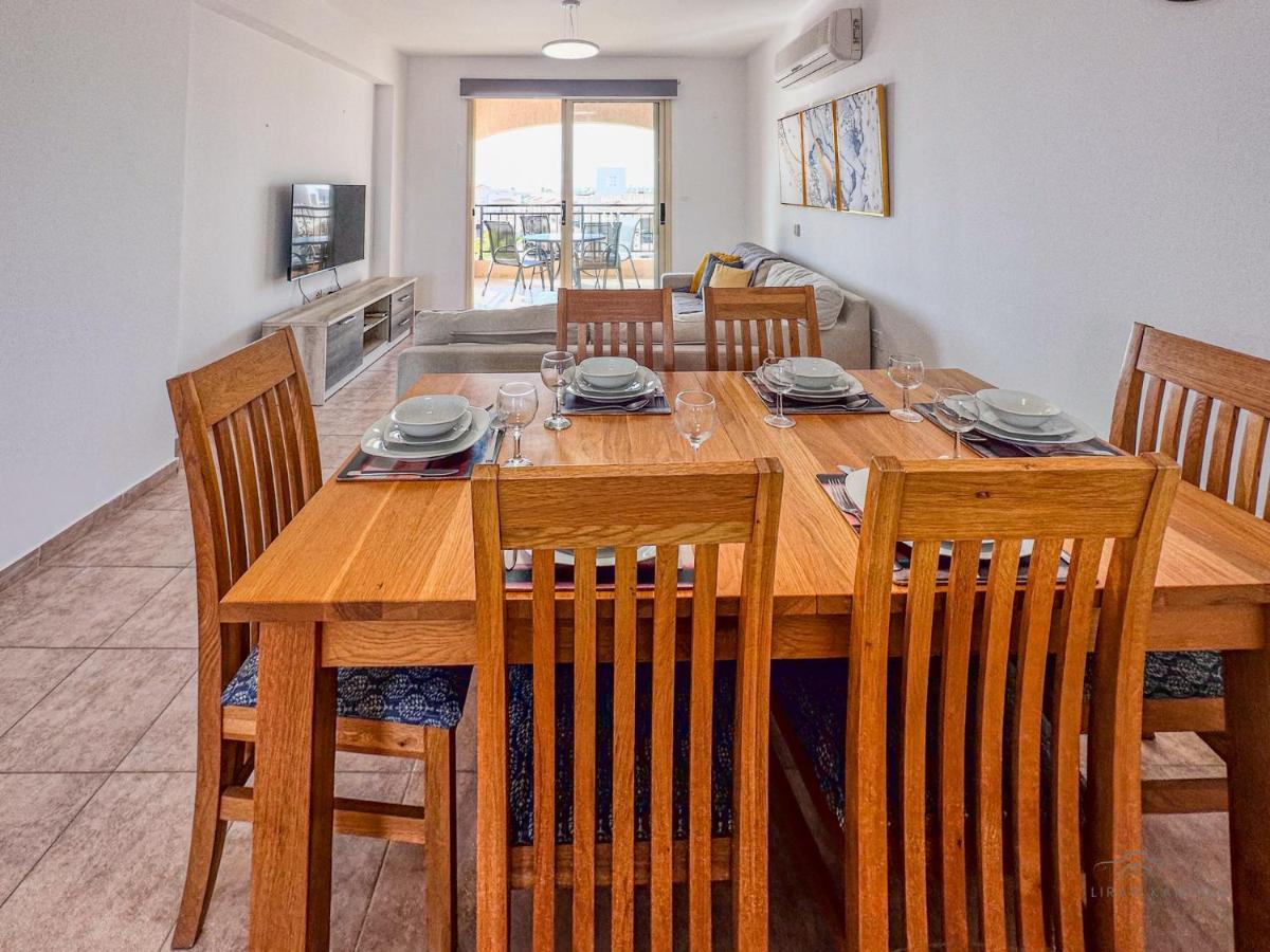 Royal Seacrest Crown-Jewel, 2B, Pools, Sea, Center Appartement Paphos Buitenkant foto