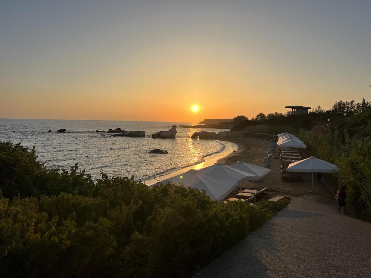 Royal Seacrest Crown-Jewel, 2B, Pools, Sea, Center Appartement Paphos Buitenkant foto