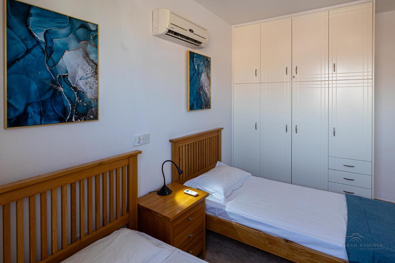 Royal Seacrest Crown-Jewel, 2B, Pools, Sea, Center Appartement Paphos Buitenkant foto