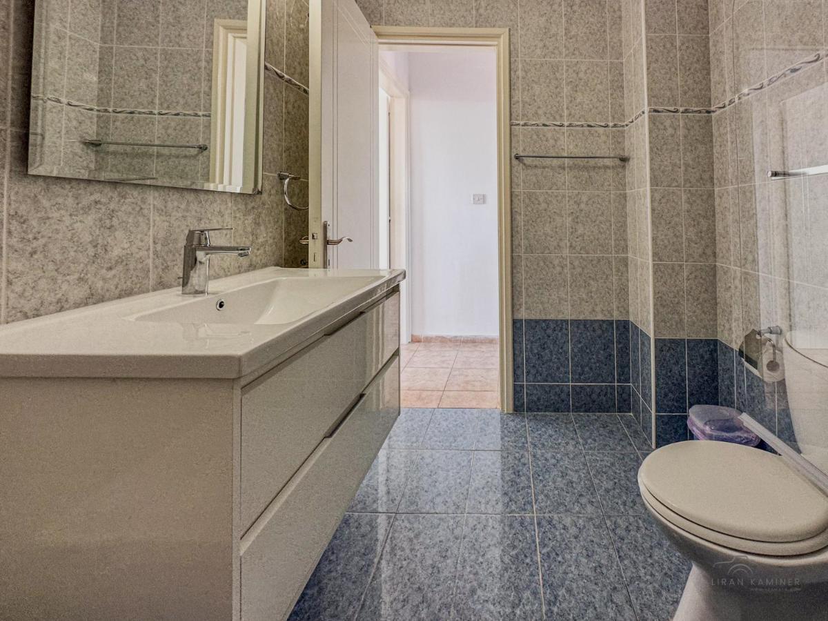 Royal Seacrest Crown-Jewel, 2B, Pools, Sea, Center Appartement Paphos Buitenkant foto